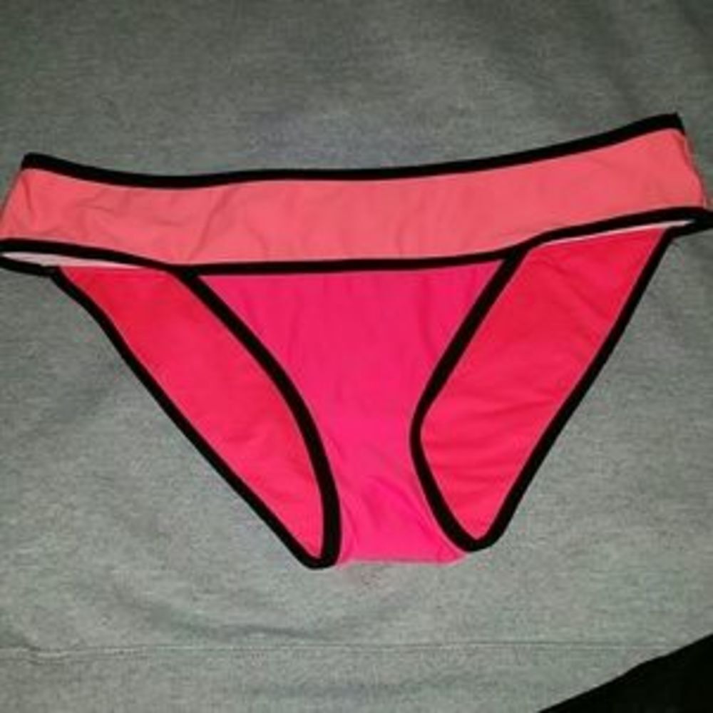 Bright Bottoms